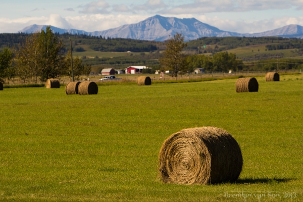 Cowboy Trail, mountains and hay bales